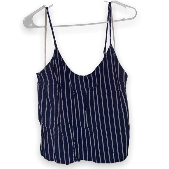Forever 21 Tops - EUC FOREVER 21 Navy Blue Contemporary Stripe Tank Top Size Large